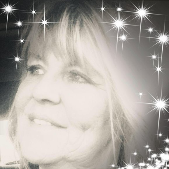 Meet your Posher, Cindy - Picture 1 of 1